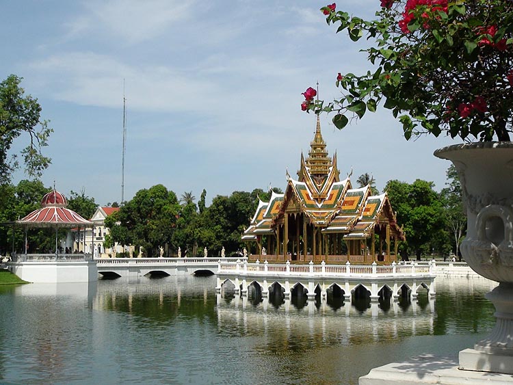 Aisawan-Dhipaya-Asana Royal Residence, Bang Pa-In