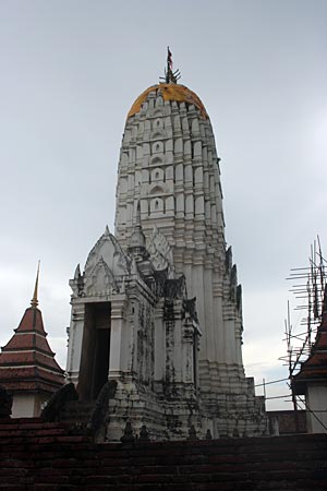 Prang at Wat Phutthai Sawan, Ayutthaya